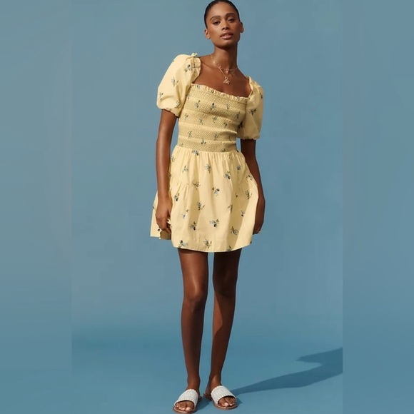 Anthropologie • Yellow Floral Smocked Puff Sleeve Mini Dress Size medium - Picture 3 of 7